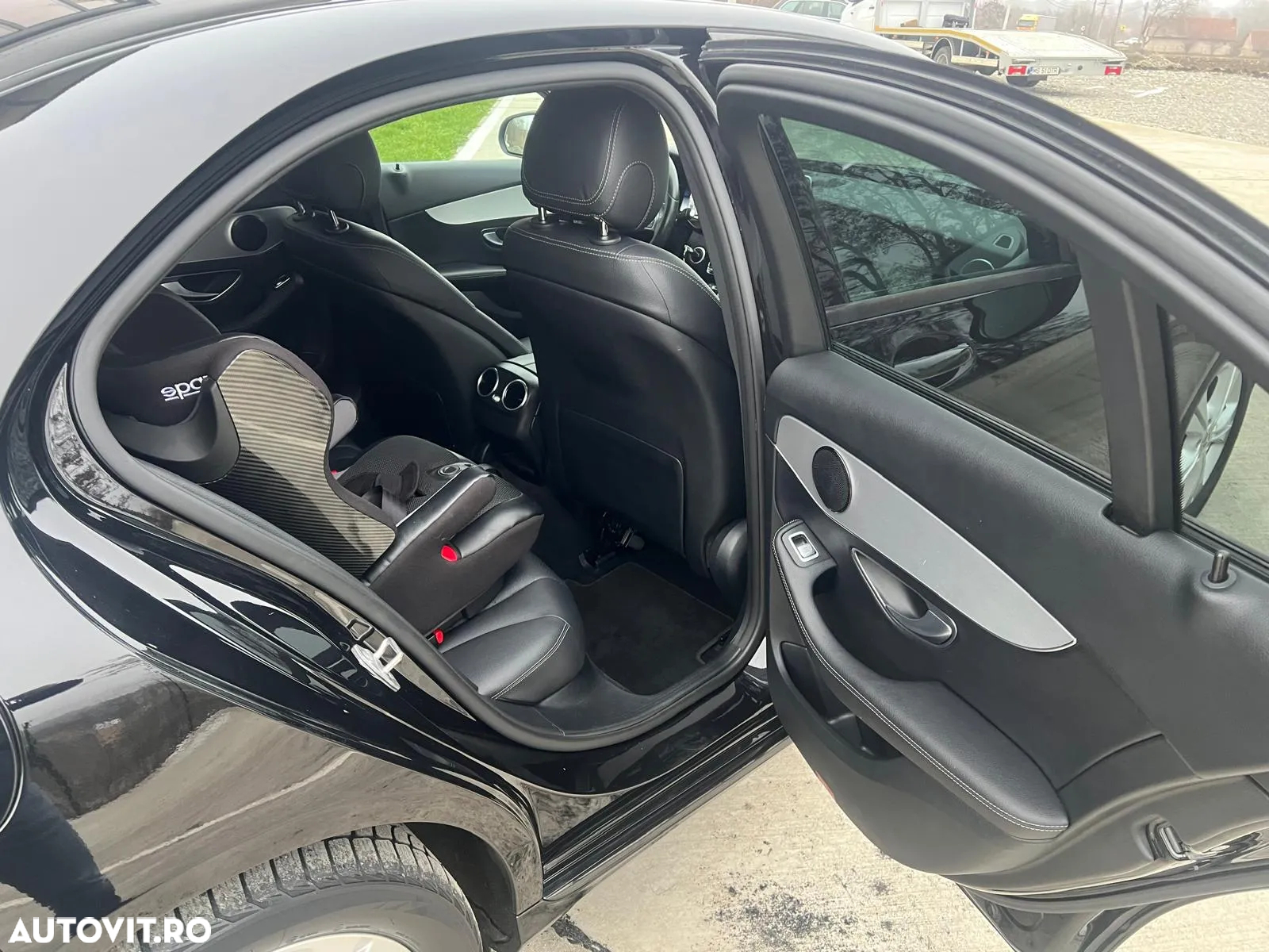 Mercedes-Benz C 220 d 4Matic 9G-TRONIC - 14