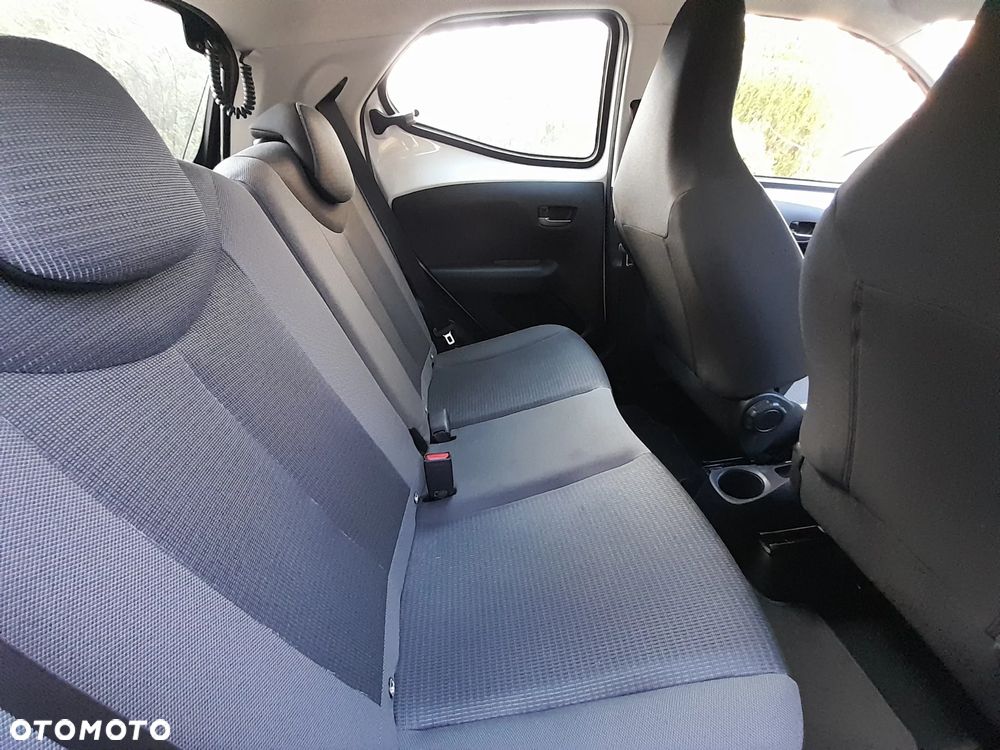 Toyota Aygo x-play - 27