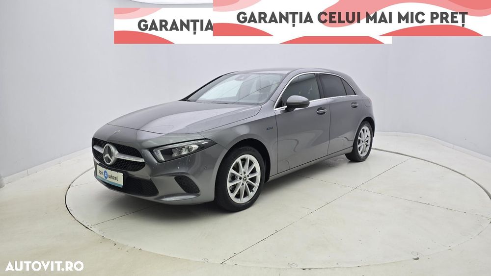 Mercedes-Benz A - 1