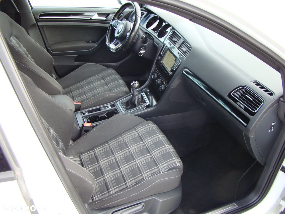 Volkswagen Golf Variant GTD BlueMotion Technology - 26