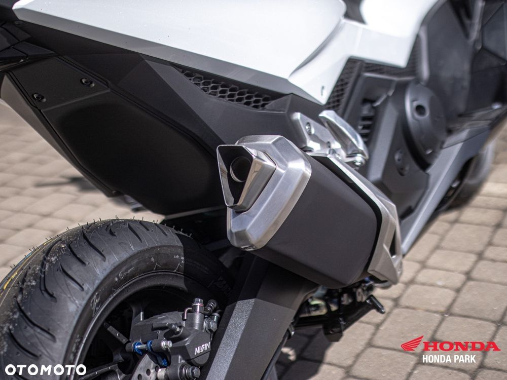 Honda NSS - 12