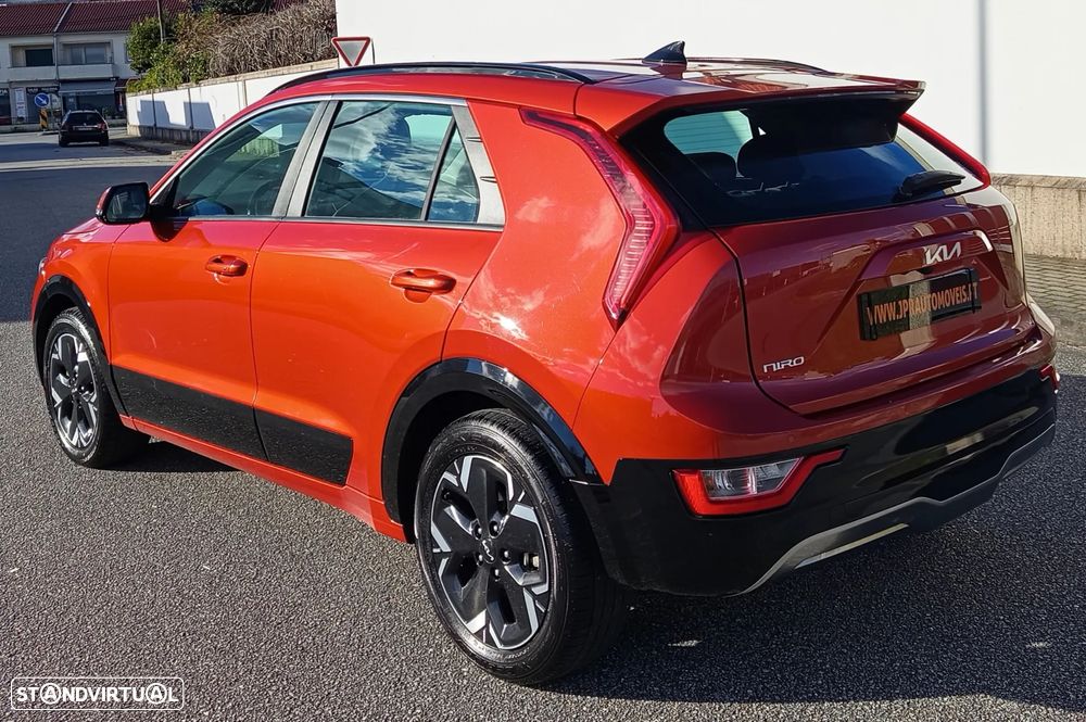 Kia Niro EV 64kWh Drive - 11
