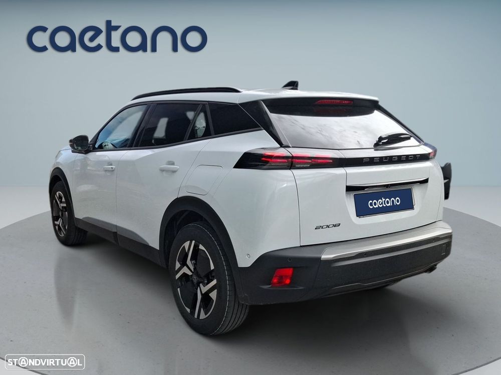 Peugeot 2008 1.2 PureTech Allure — fotografia 6