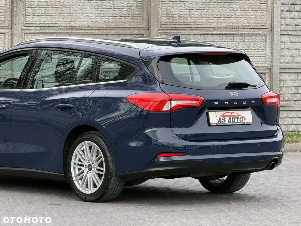 Ford Focus - 36