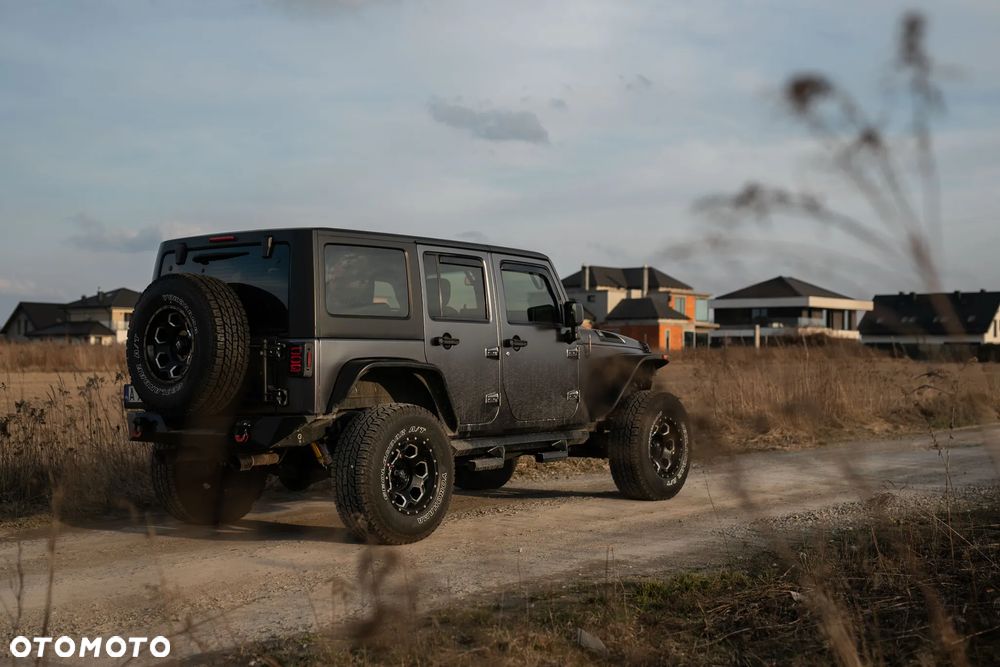 Jeep Wrangler 3.6 Unlim Sahara - 9