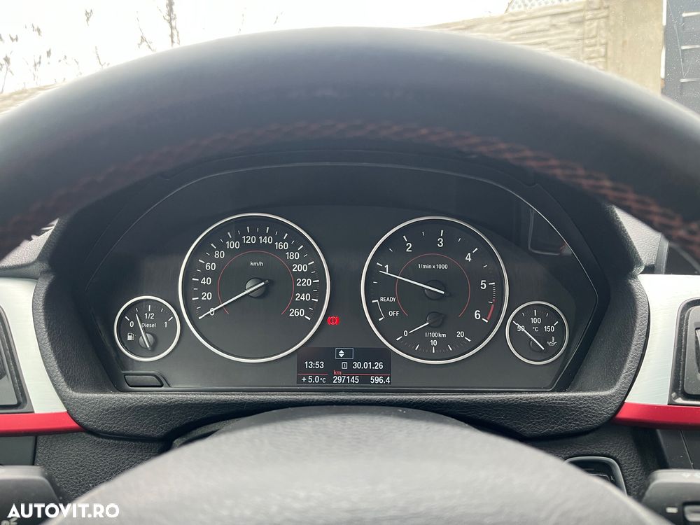 BMW Seria 3 318d Sport Line - 33