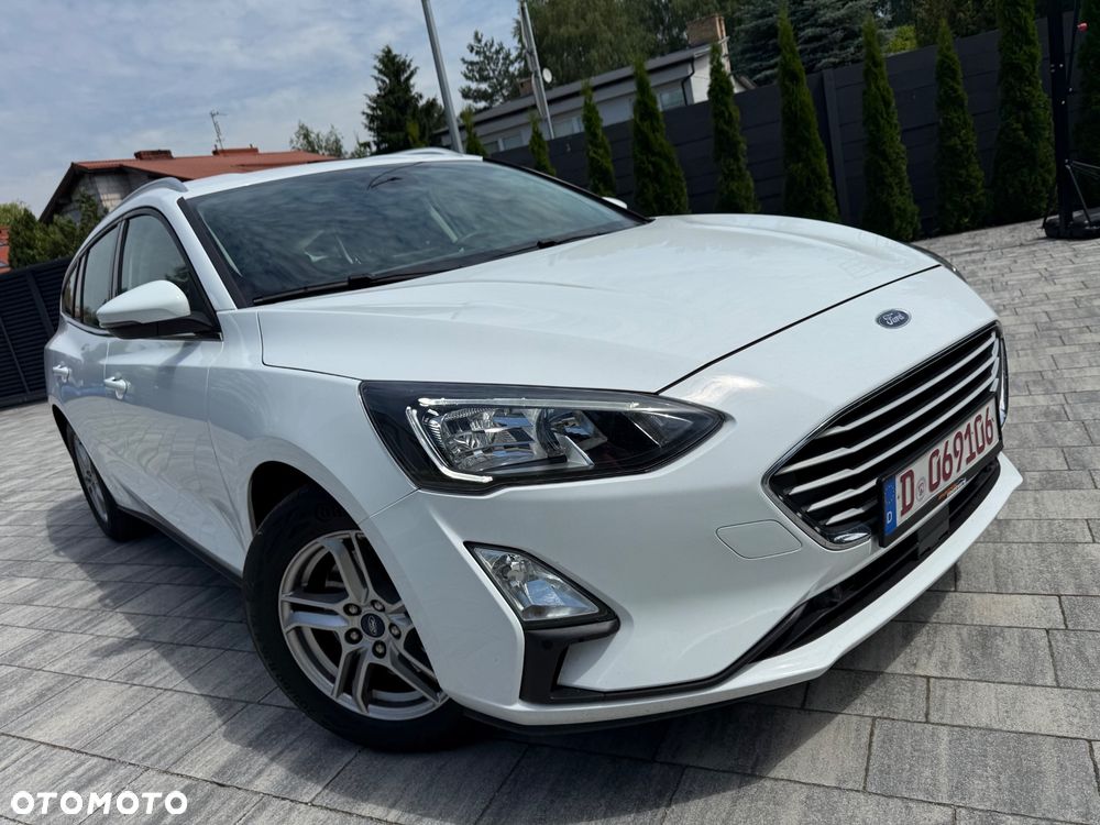 Ford Focus 1.5 EcoBlue STart-Stopp-System TITANIUM - 2