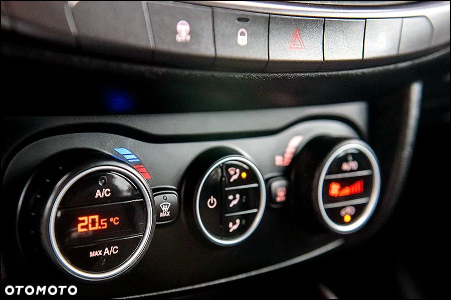 Fiat Tipo 1.4 T-Jet 16v S-Design - 24