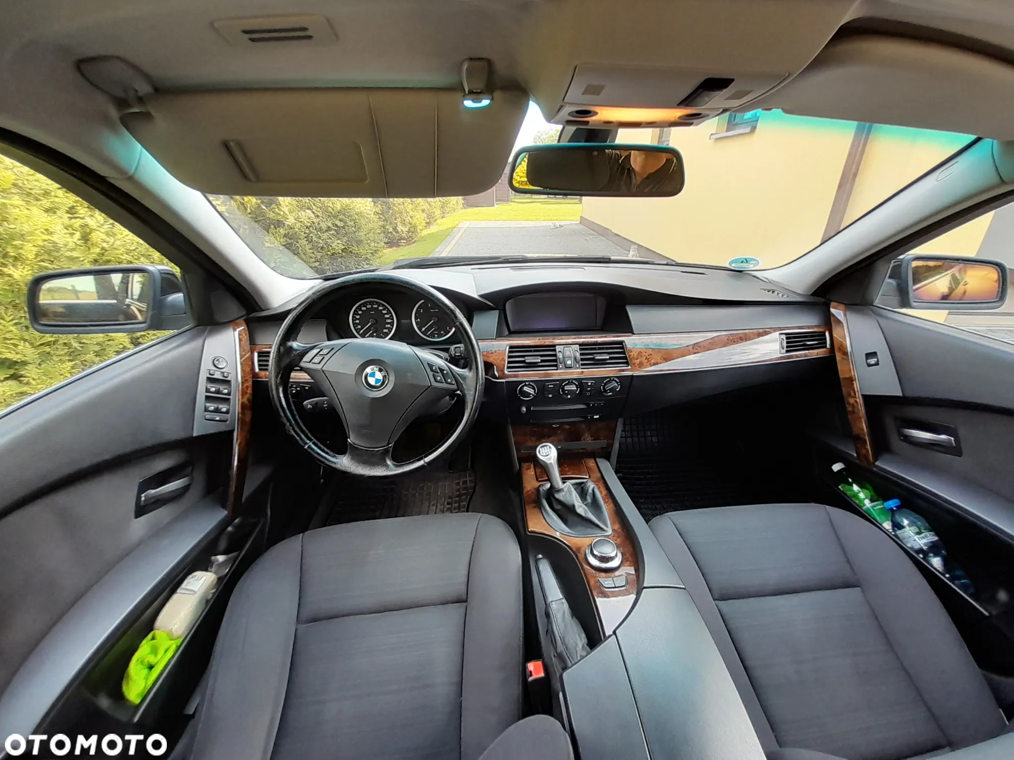BMW Seria 5 523i - 12