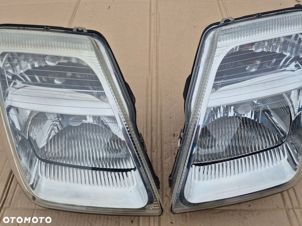 Citroen C2 komplet lamp.Oryginały AL.100.EU.2003- - 2