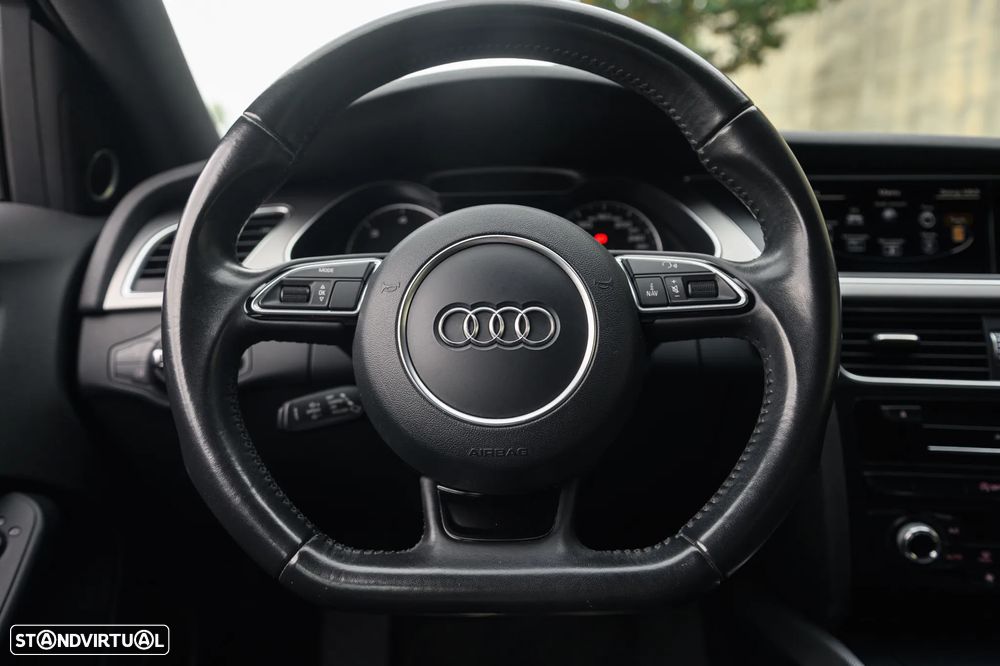 Audi A4 Avant 2.0 TDI Business Line S-line - 22