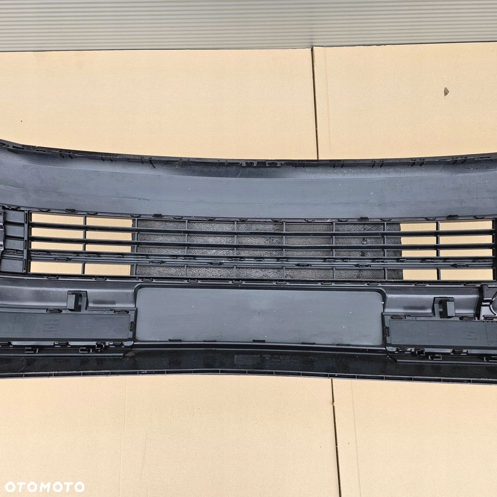 VW T6 MULTIVAN zderzak przód bordowy LL4U IDEALNY - 7