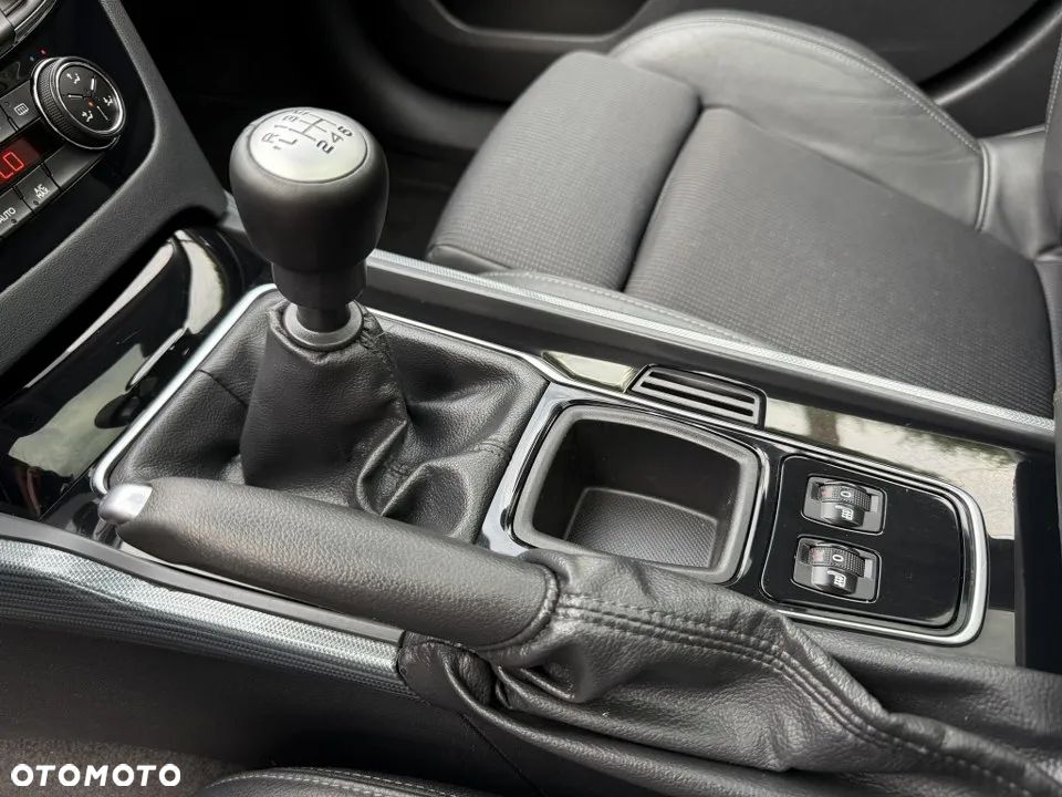 Peugeot 508 SW HDi FAP 140 Allure - 27