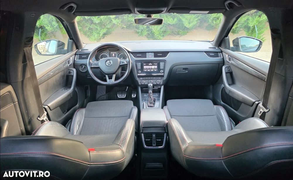 Skoda Octavia 2.0 TDI RS DSG - 7