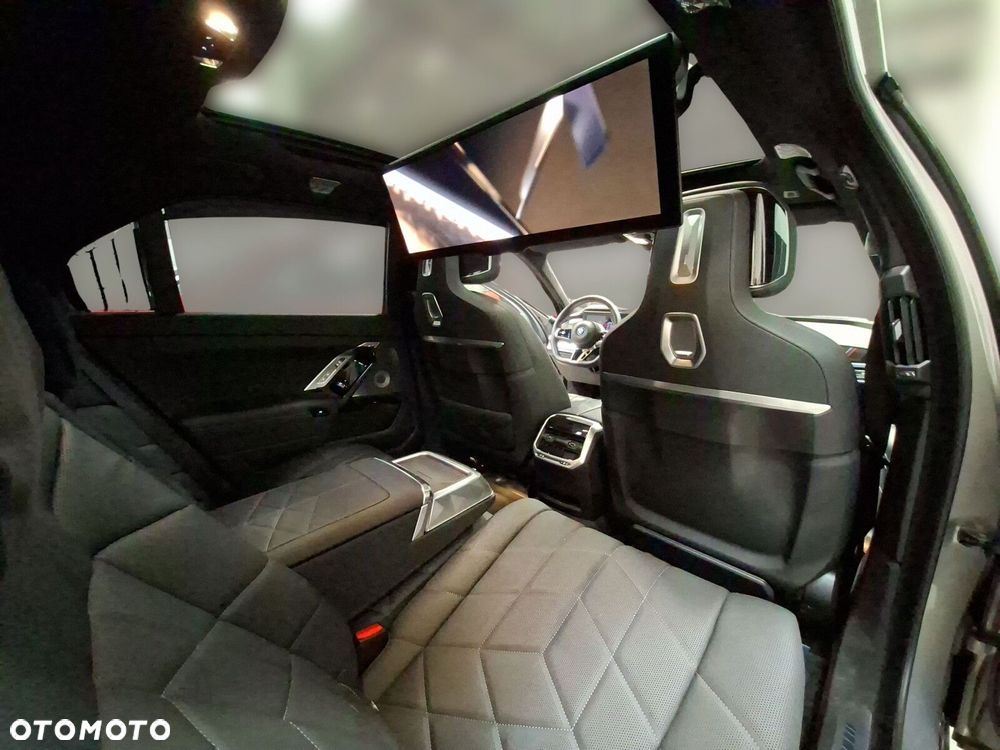 BMW Seria 7 - 22