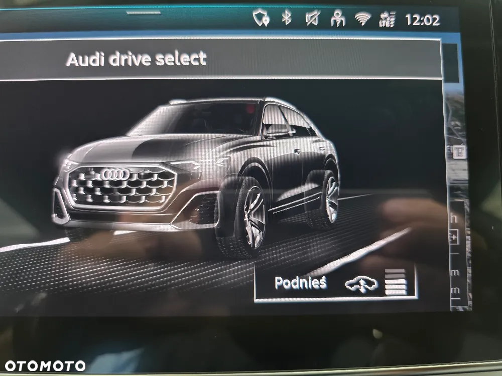 Audi Q8 - 12