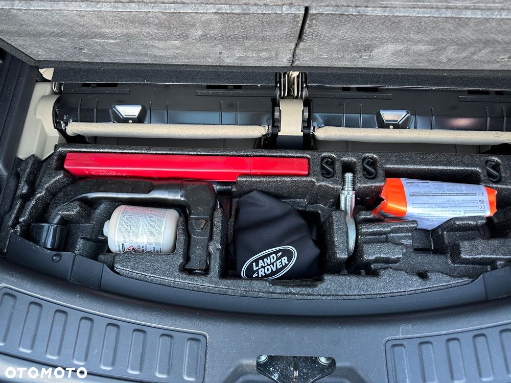 Land Rover Discovery Sport - 30