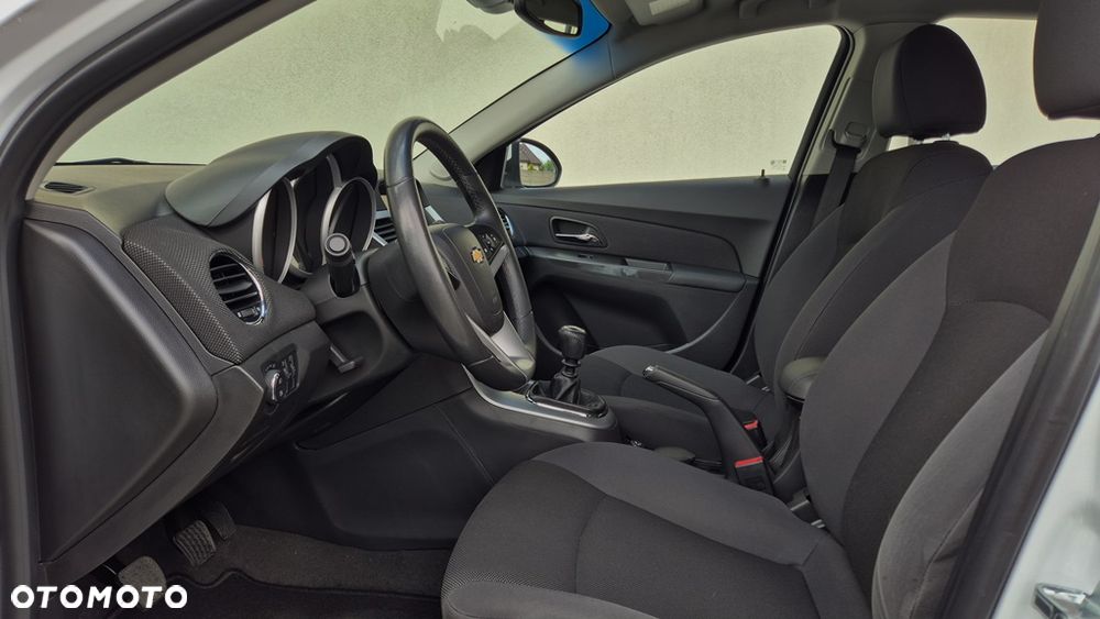 Chevrolet Cruze 1.6 LT+ - 14
