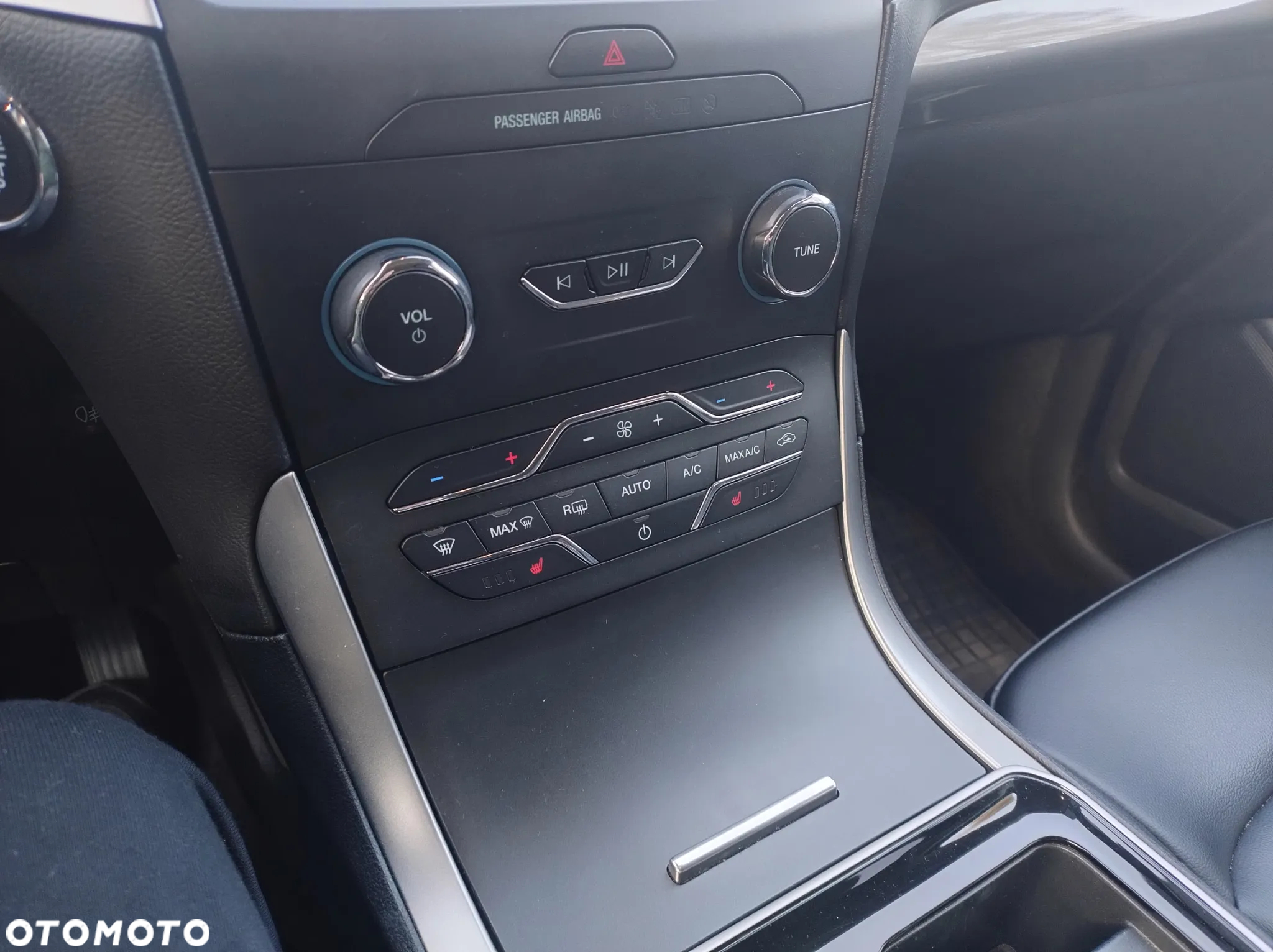 Ford Edge - 11