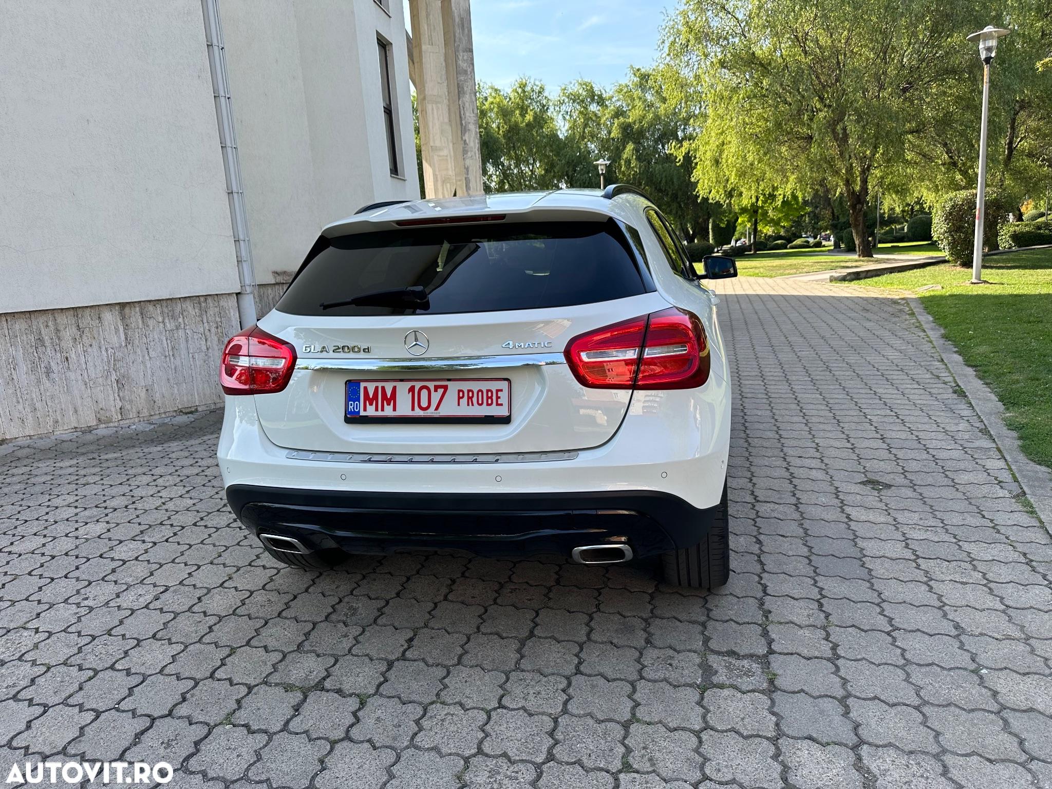 Mercedes-Benz GLA - 5