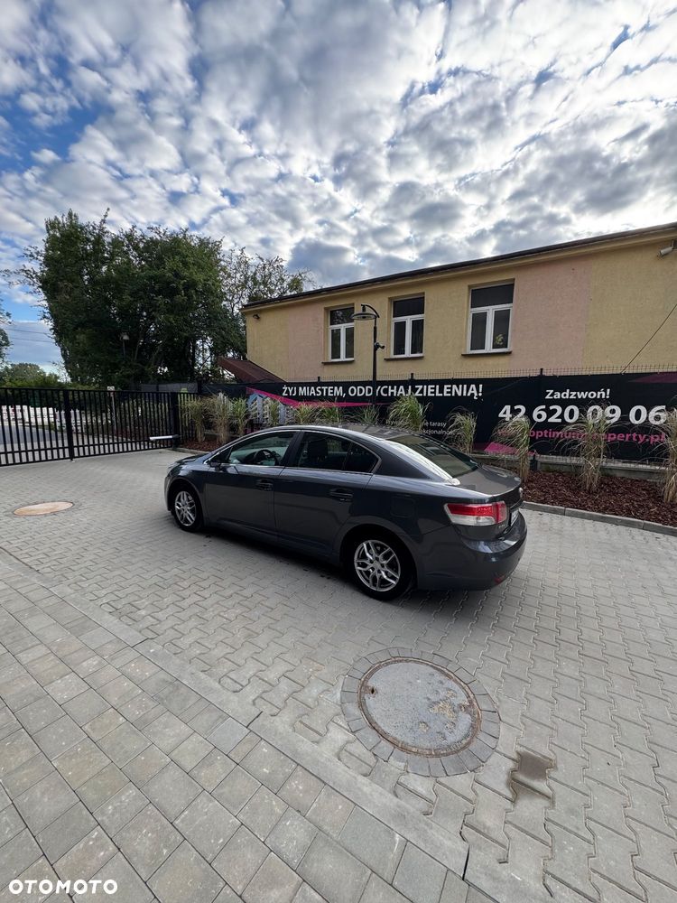 Toyota Avensis - 3