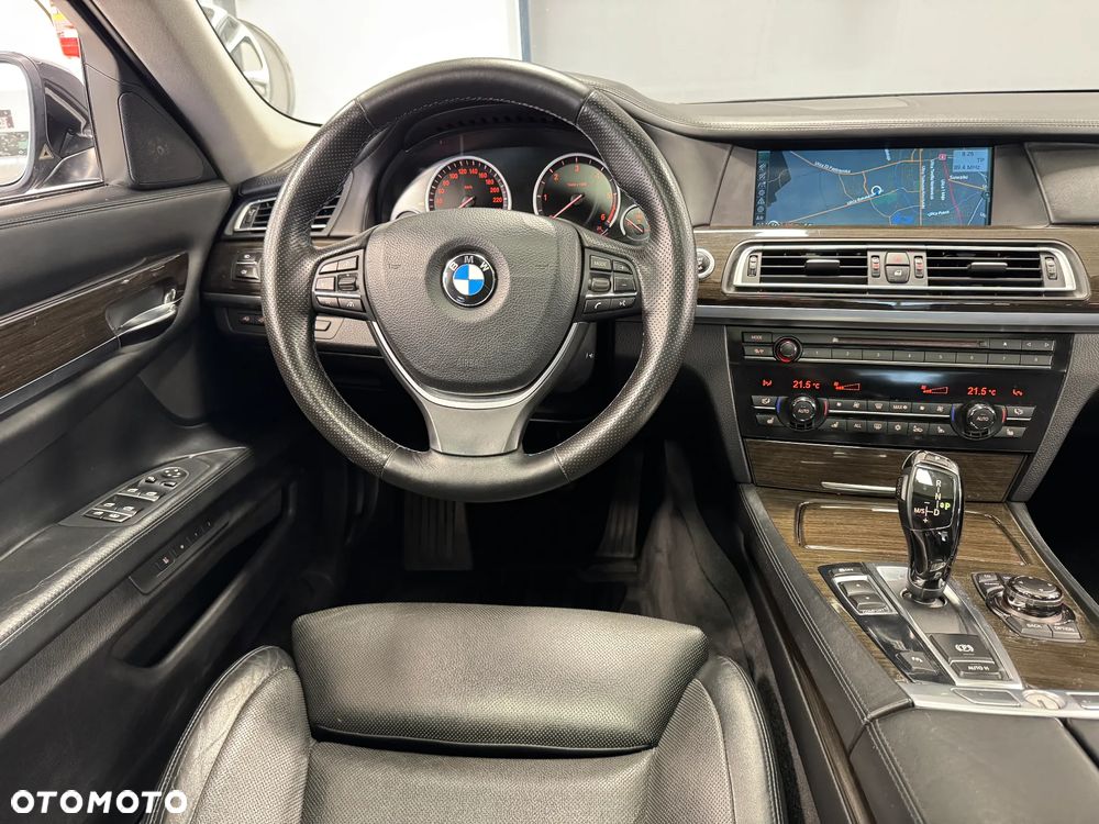 BMW Seria 7 - 14