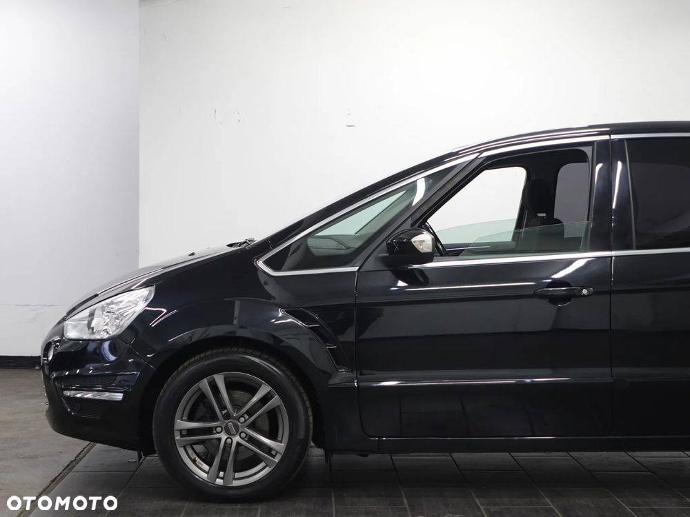Ford S-Max - 16