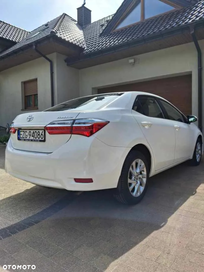 Toyota Corolla 1.6 Active - 6