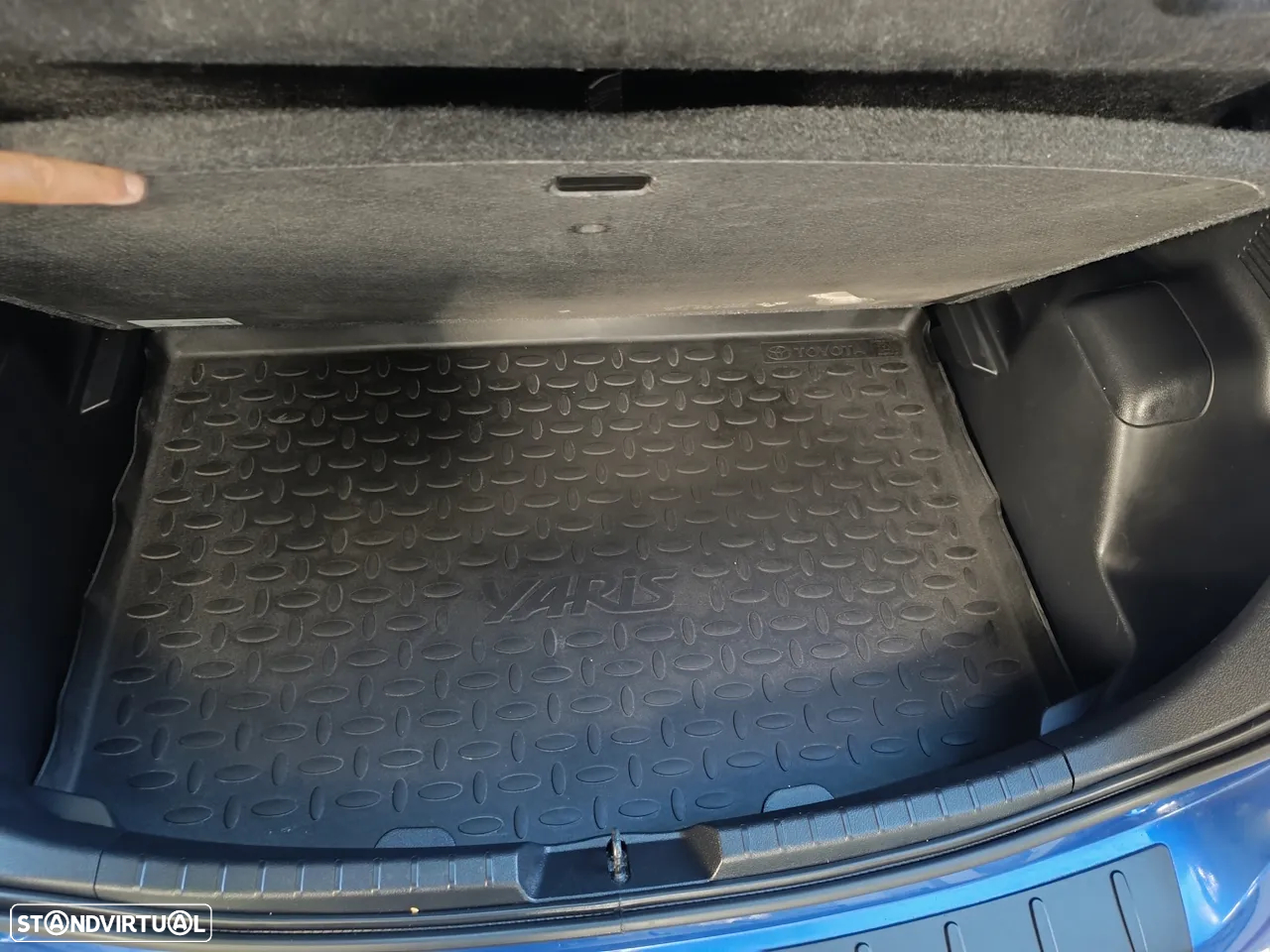 Toyota Yaris 1.5 HSD Square Collec.Blue - 33