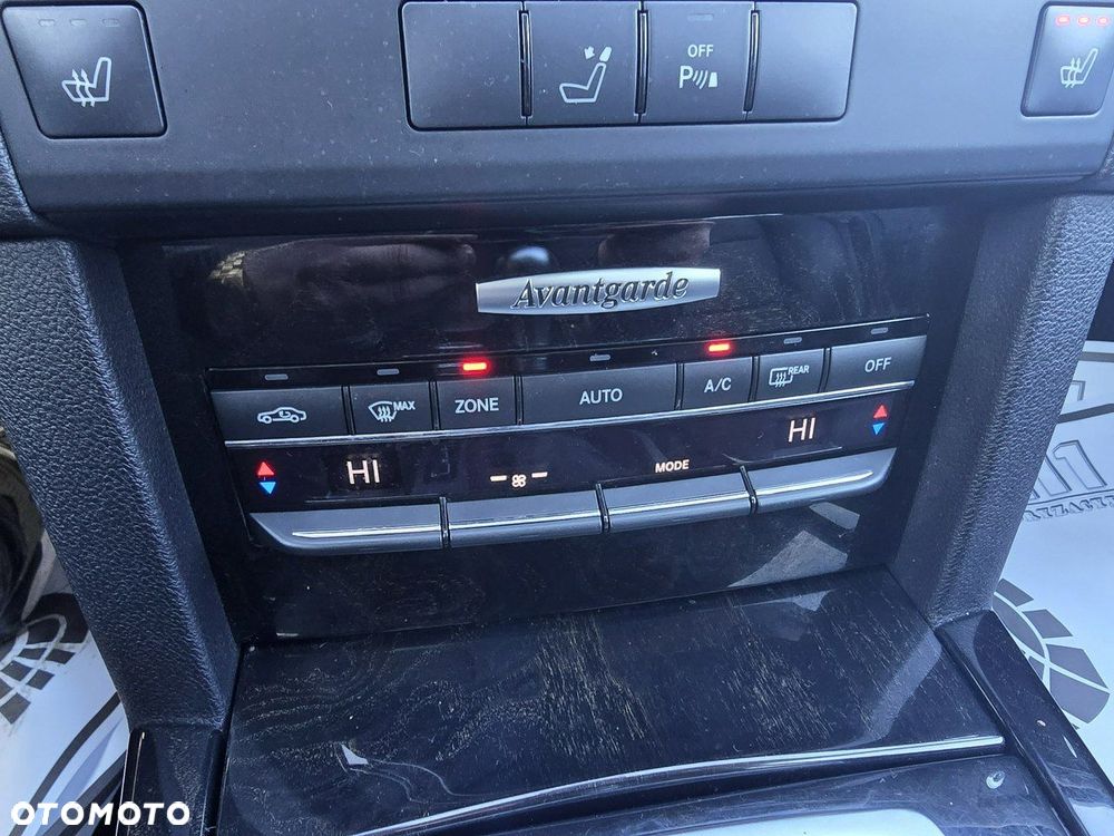 Mercedes-Benz Klasa E - 24