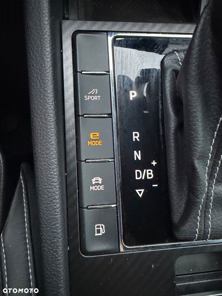 Skoda Superb 1.4 TSI Plug-In Hybrid Sportline DSG - 28