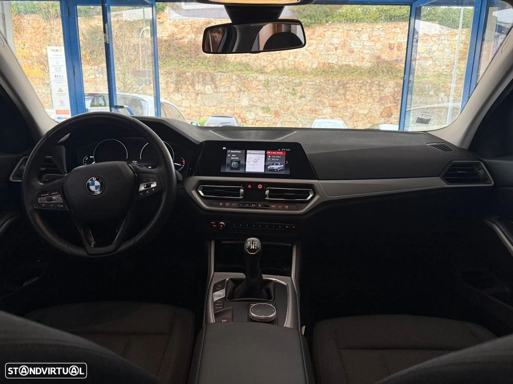 BMW 318 d Touring - 3