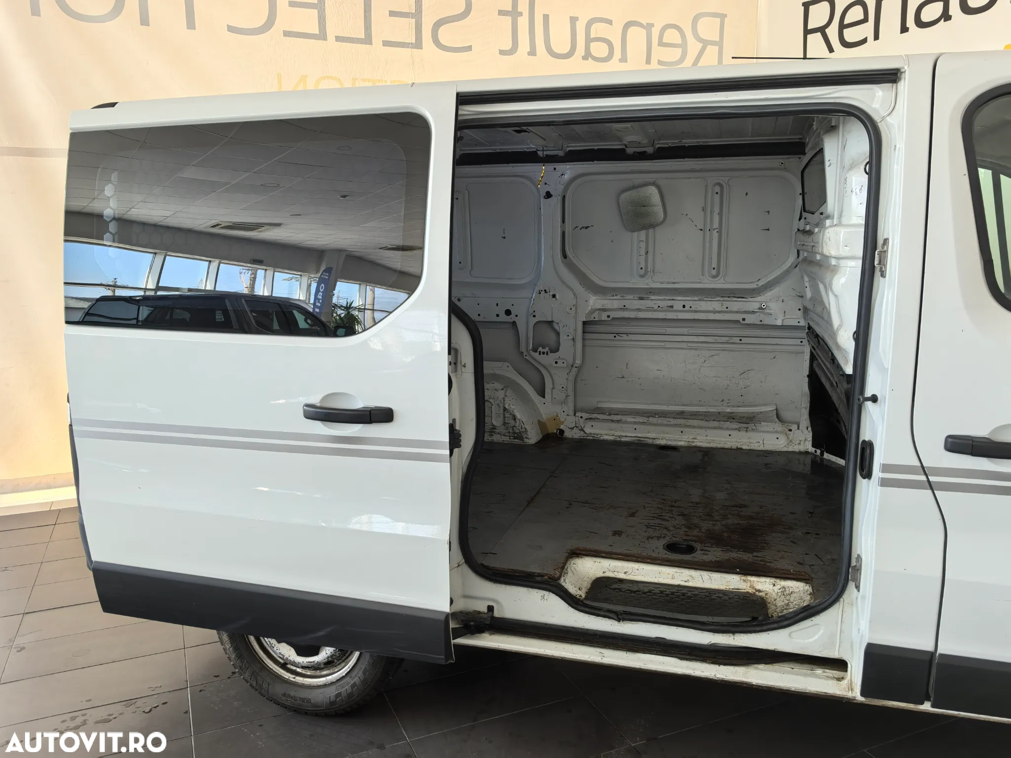 Renault Trafic - 21