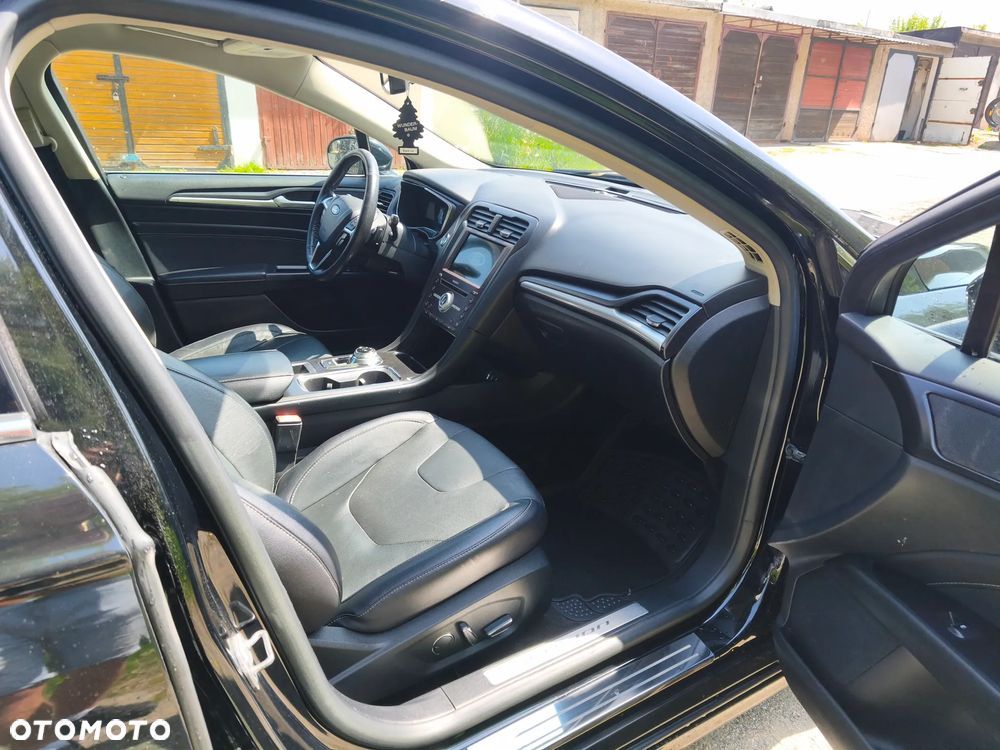 Ford Mondeo 2.0 EcoBoost Titanium - 8