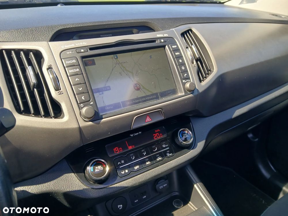 Kia Sportage 1.7 CRDI 2WD ISG Dream-Team Edition - 19