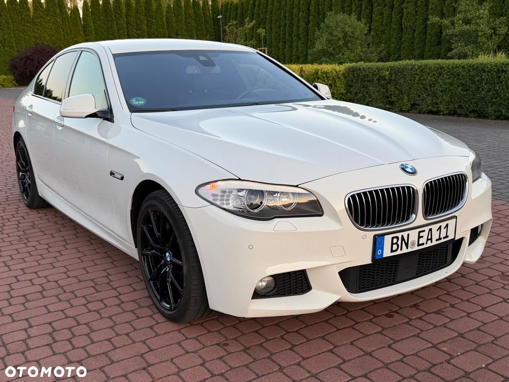 BMW Seria 5 525d xDrive - 16