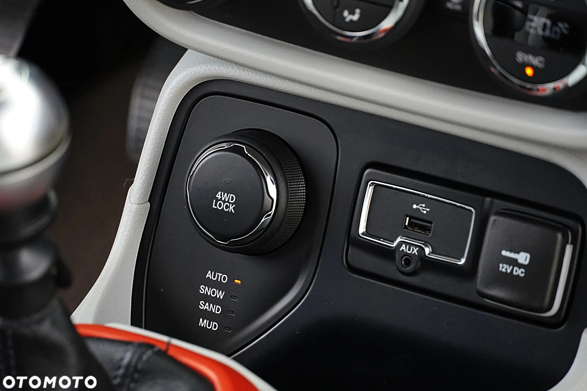 Jeep Renegade 2.0 MultiJet Active Drive Longitude - 28