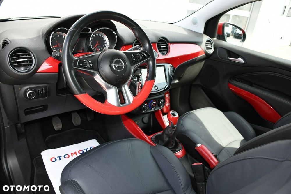 Opel Adam 1.2 - 18