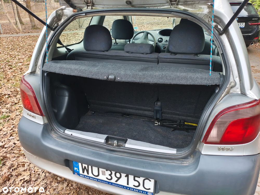 Toyota Yaris 1.0 Base - 30