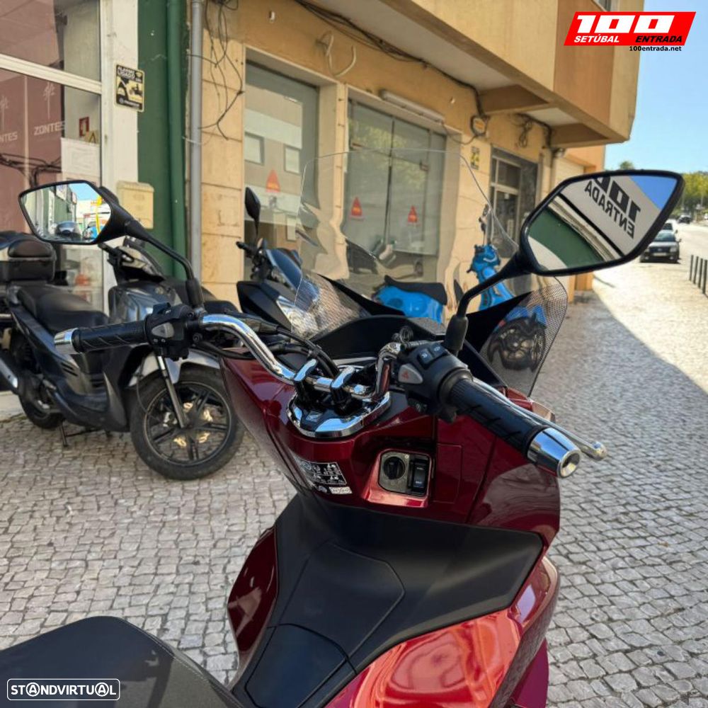 Honda PCX125 125 - 24