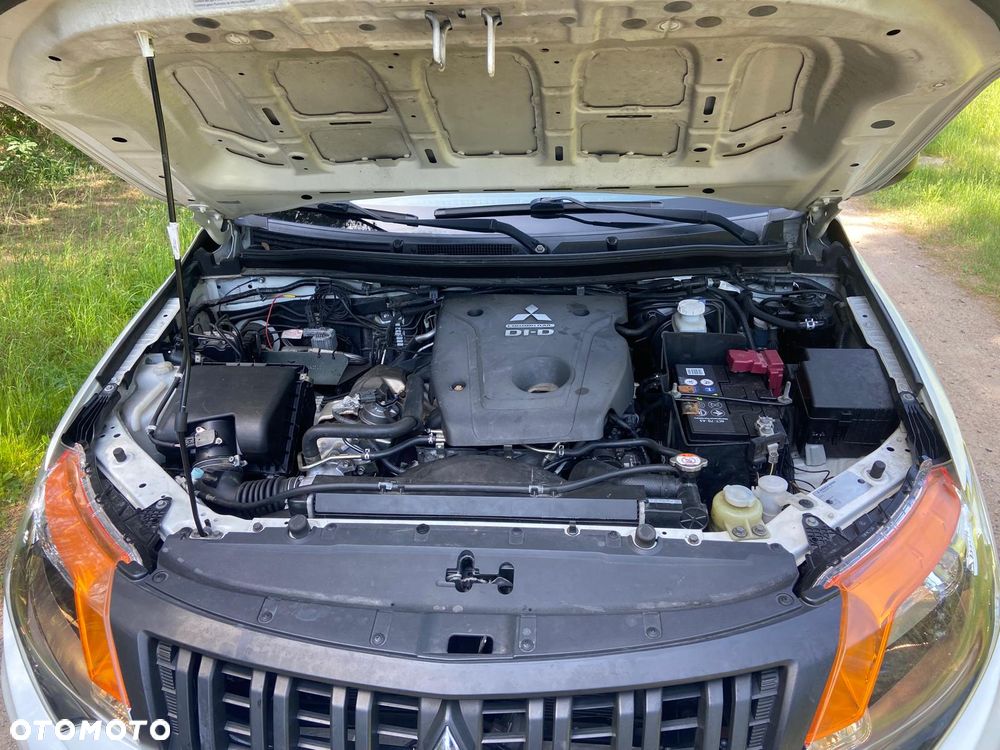 Mitsubishi L200 Pick Up 4x4 S&S Double Cab Basis - 21