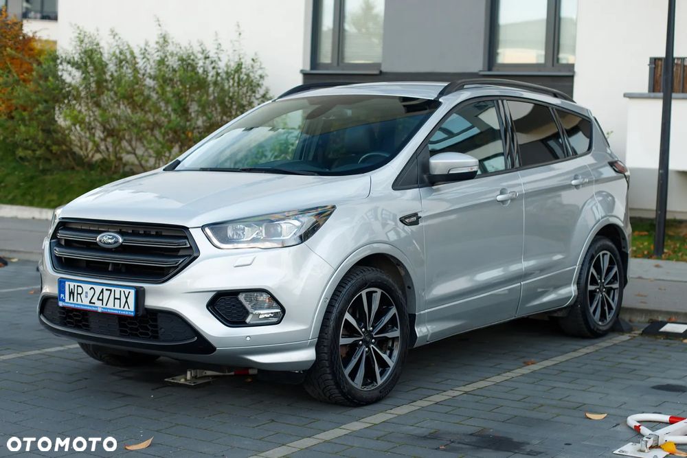 Ford Kuga - 2