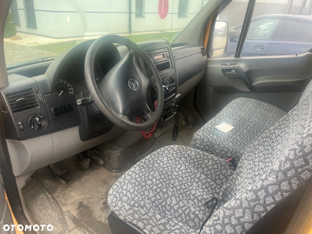 Mercedes-Benz Sprinter - 7