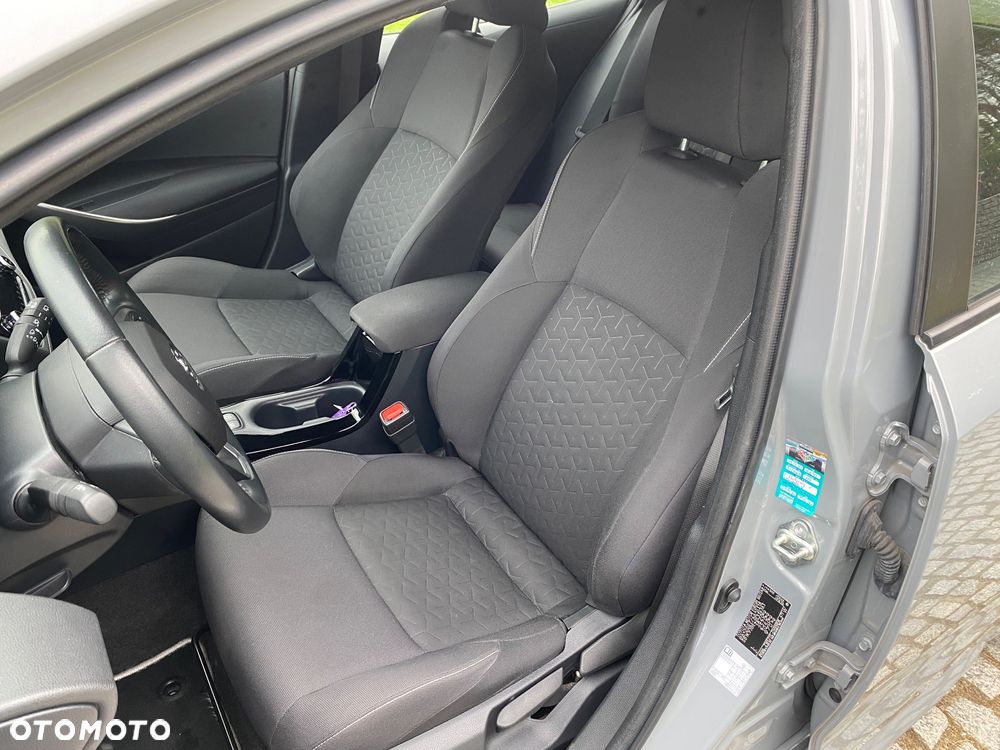 Toyota Corolla 1.8 Business Edition - 11