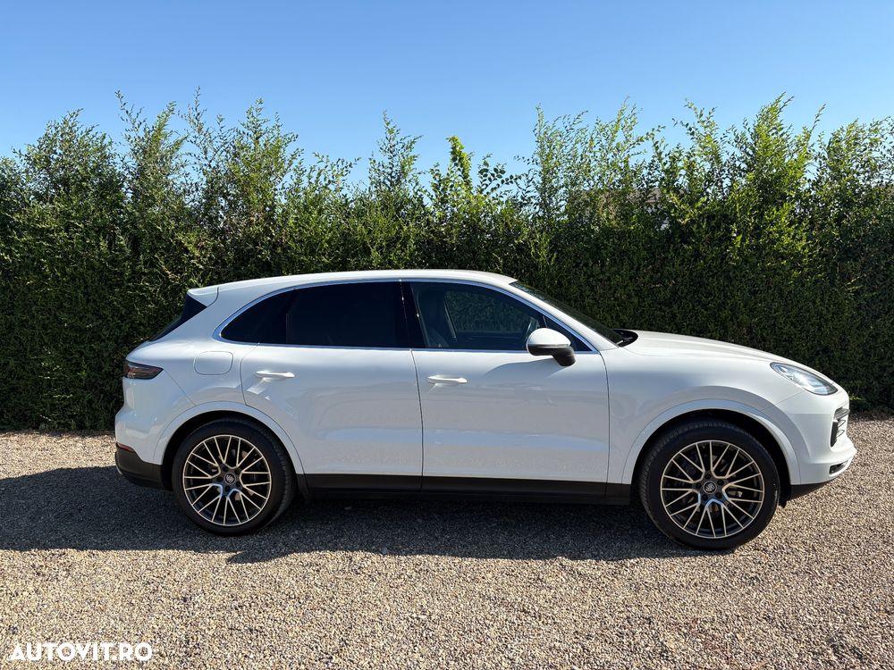Porsche Cayenne Standard - 11