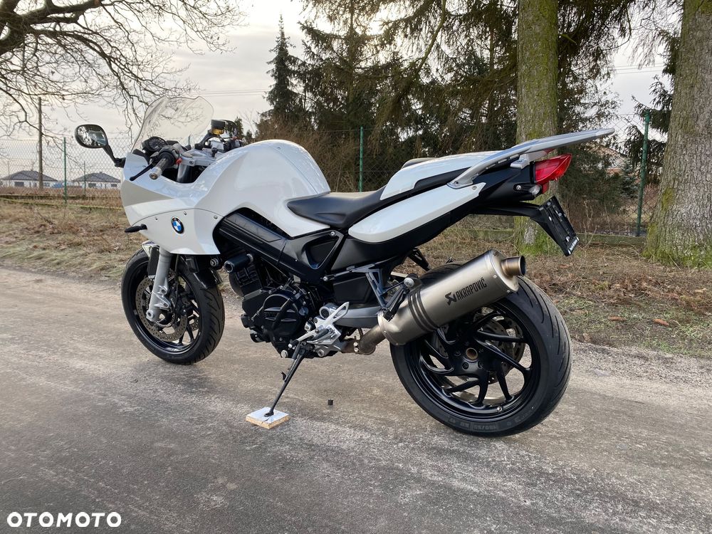 BMW F - 11