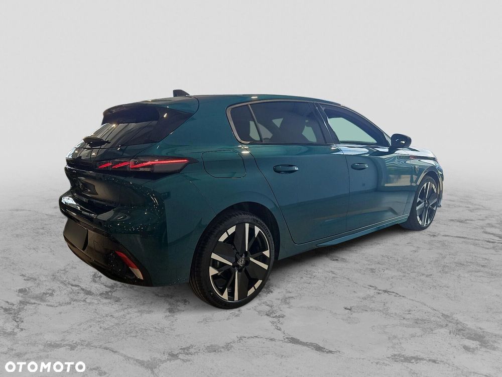 Peugeot 308 - 8