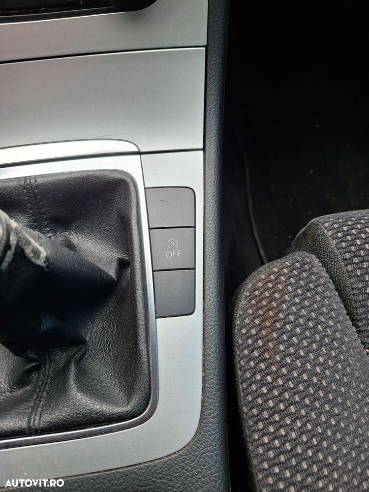 Volkswagen Passat - 17