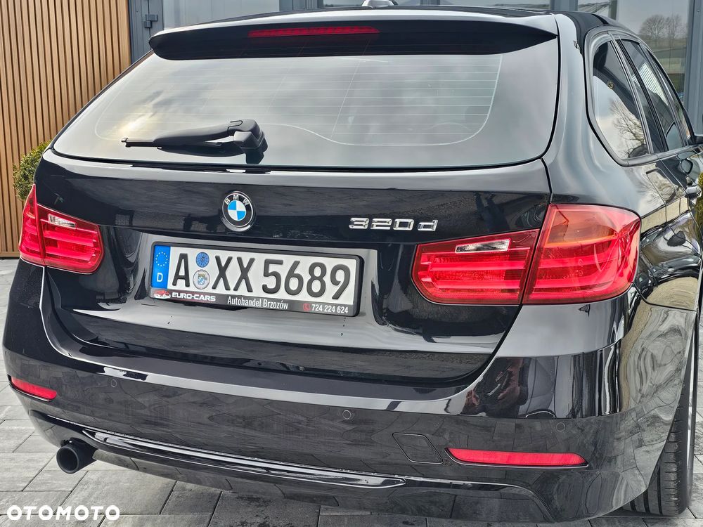 BMW Seria 3 320d DPF Edition Sport - 26