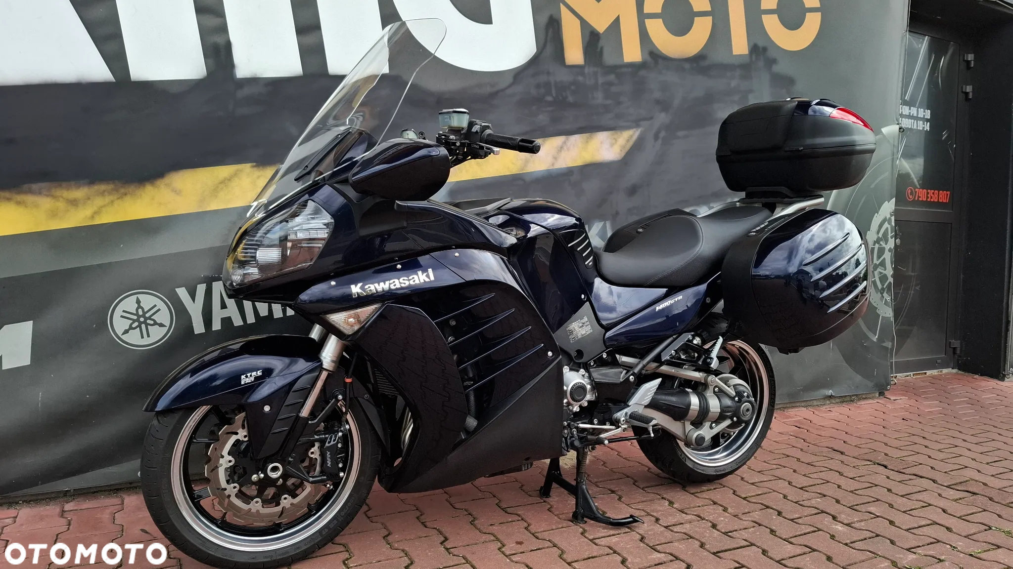 Kawasaki GTR - 4